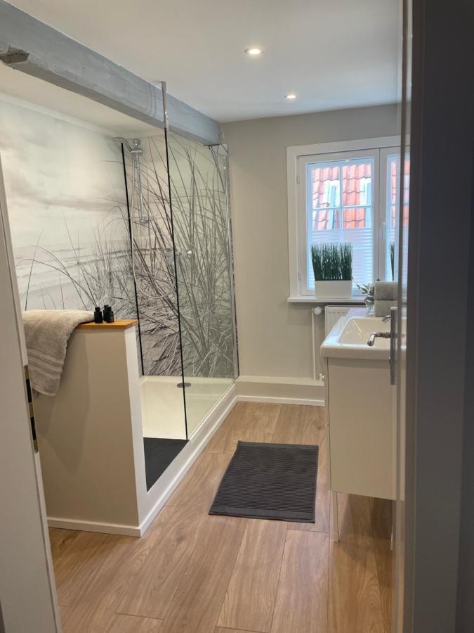 Ferienwohnung Marzipan - Im Herzen Der Altstadt, Historisches Gebaeude Mit Modernem Ambiente, W-Lan Lübeck Exterior foto